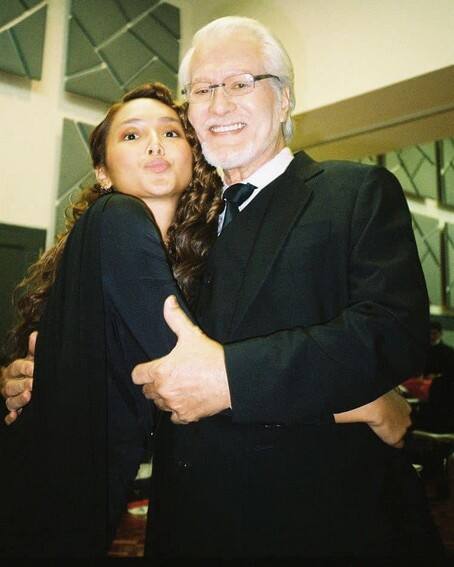 Off-cam photos of Kathryn Bernardo with her ‘Fave Lolo’ Ronaldo Valdez