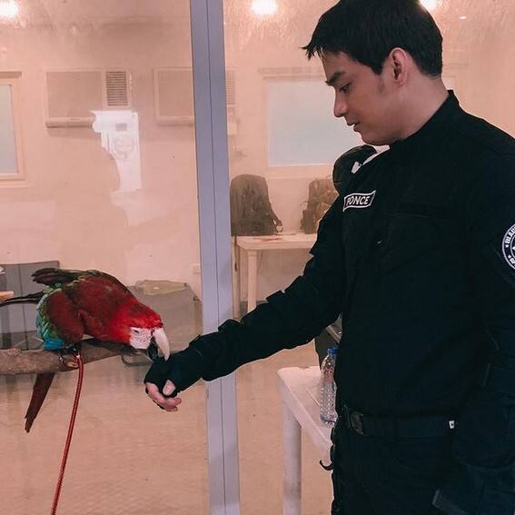 The Black Ops members of FPJ’s Ang Probinsyano pose for off-cam snapshots!