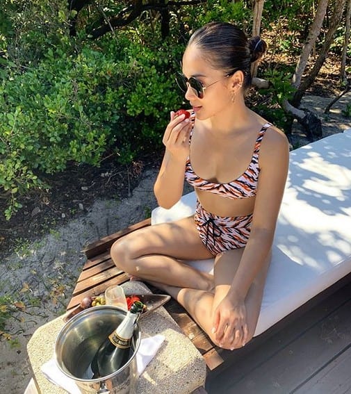 Ang mga pasabog na swimsuit photos ni Maja Salvador