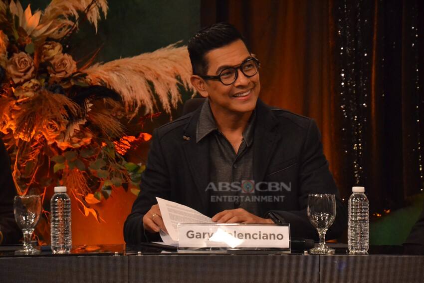 IN PHOTOS: Gary V, pumirma ng bagong kontrata sa ABS-CBN