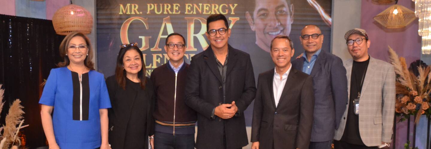 Mr. Pure Energy Gary Valenciano, pumirma ng bagong kontrata sa ABS-CBN