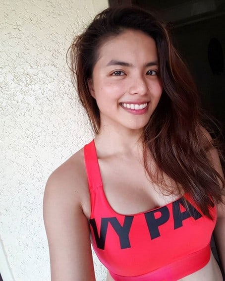 Hannah Ledesma swimsuit photos
