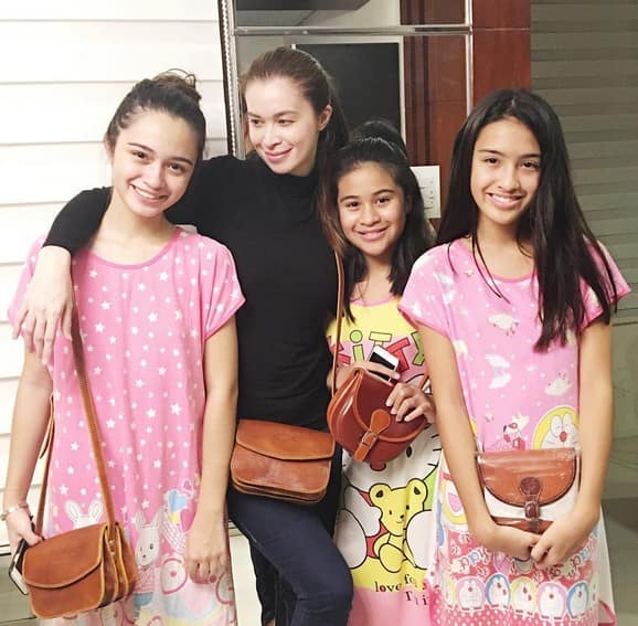 Sunshine Cruz & her daughters ABSCBN Entertainment