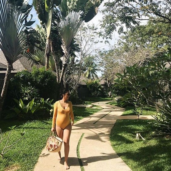 isabelle daza baby bump bikini