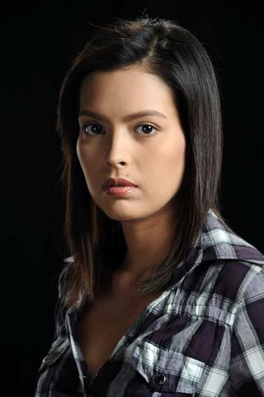 Desiree del Valle as Giselle in Nasaan Ka Elisa? (2011) 