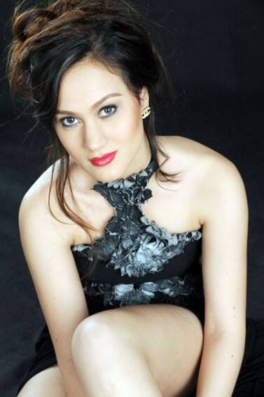 Melissa Ricks as Elisa in Nasaan Ka Elisa? (2011)
