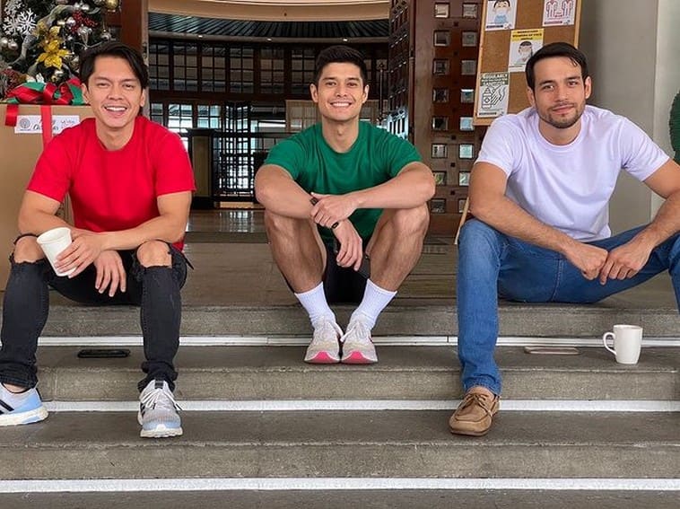 LOOK: The stars of La Vida Lena at the “Ikaw Ang Liwanag At Ligaya” ABS-CBN Christmas ID shoot