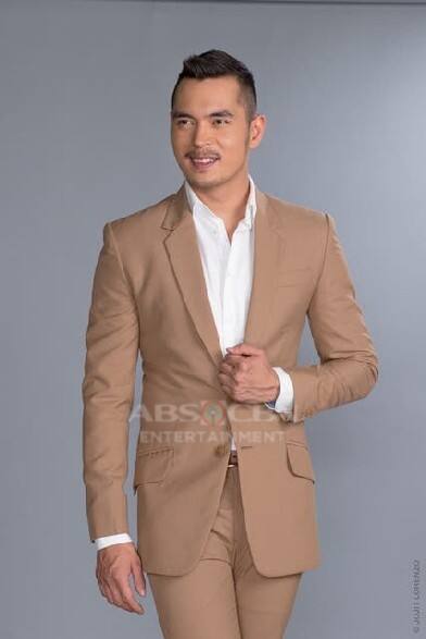 Jake Cuenca as Luis in Maria Mercedes (2013)