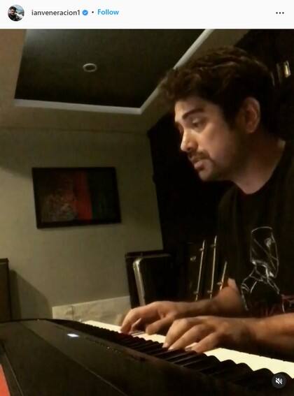 Celebrities who play musical instruments