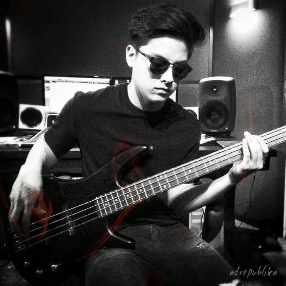 Celebrities who play musical instruments