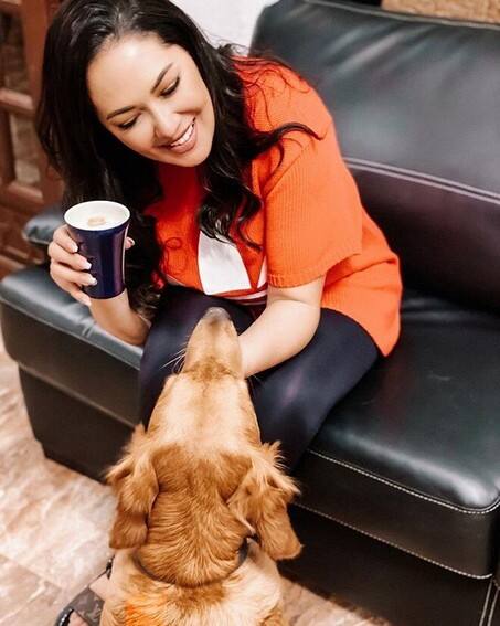 Celebrities who own pets