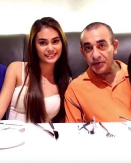 Celebrities with their supportive non-showbiz dads!