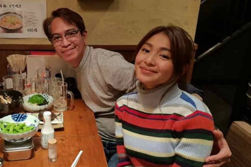 Celebrities with their supportive non-showbiz dads!