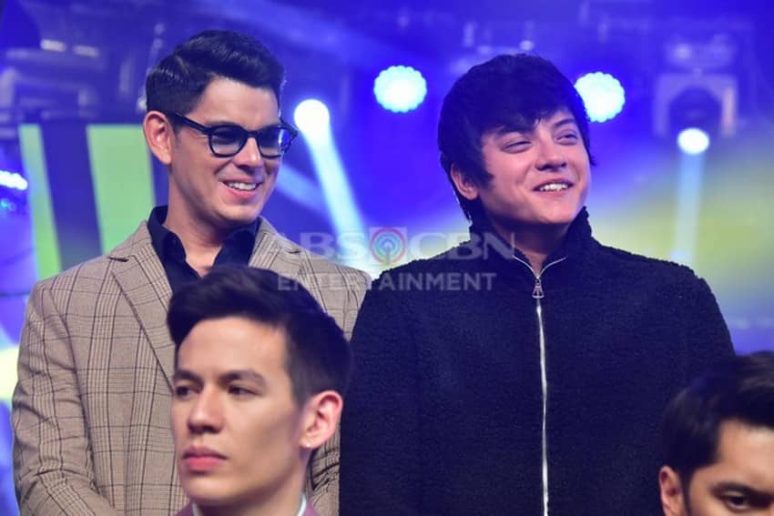 These photos of Kapamilya heartthrobs during the ABS-CBN Christmas Special 2022 will surely sweep you off your feet! 