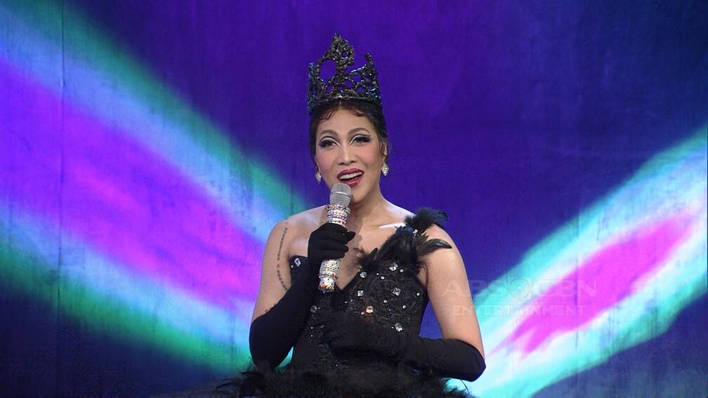 Vice Ganda as Black Swan