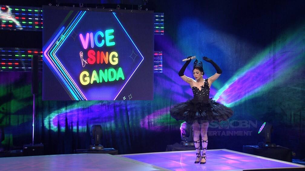 Vice Ganda as Black Swan