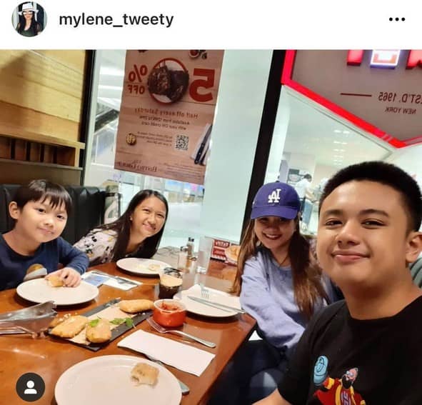 andrew e family son daughter wife I Can See Your Voice