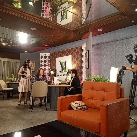 La Vida Lena cast behind the scenes