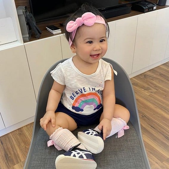 beautiful daughters of Regine Tolentino