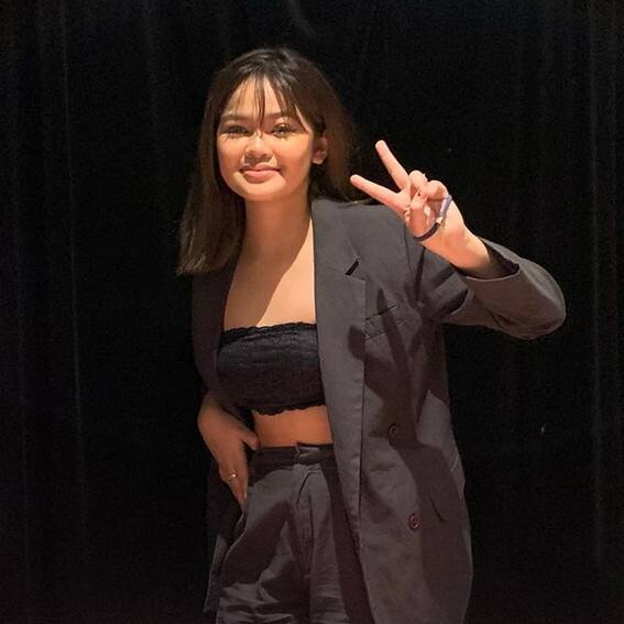 Janine Berdin’s glow-up transformation in 48 photos