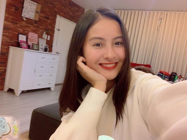 Momshie Karla’s blooming baby girl