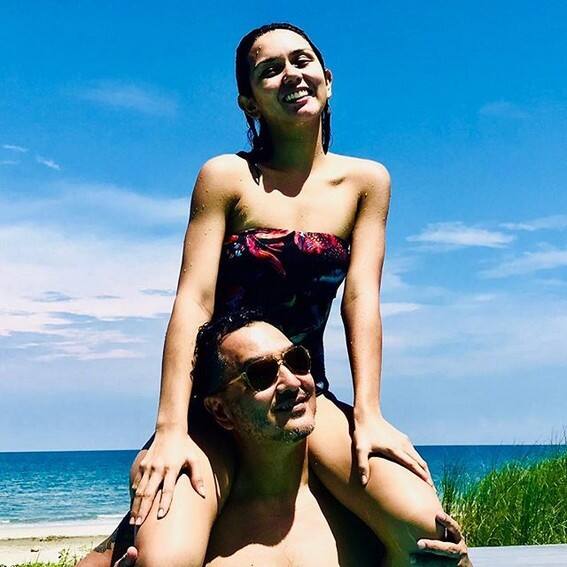 LOOK: Mga litrato ng ex-PBB housemates kasama ang BIG WINNER sa kanilang puso