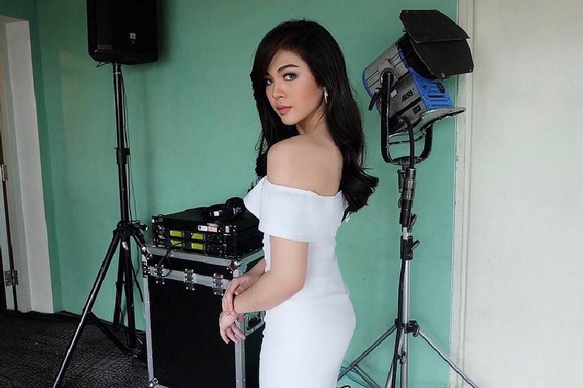 Janella Salvador sexy photos