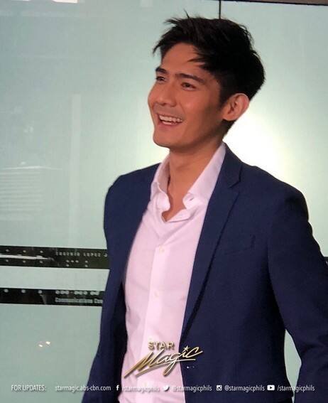 star magic shines on contract signing