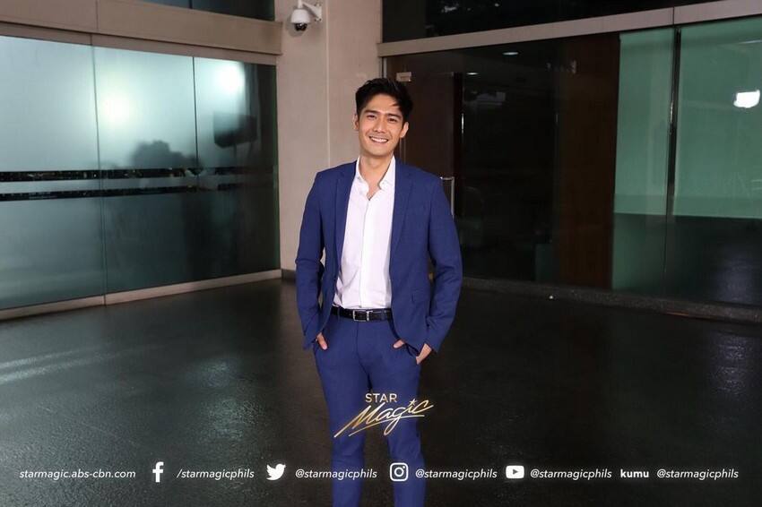 star magic shines on contract signing