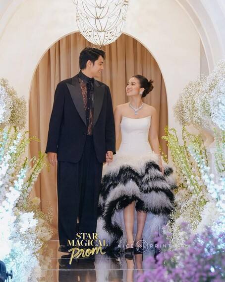 Star Magical Prom Ivory Carpet
