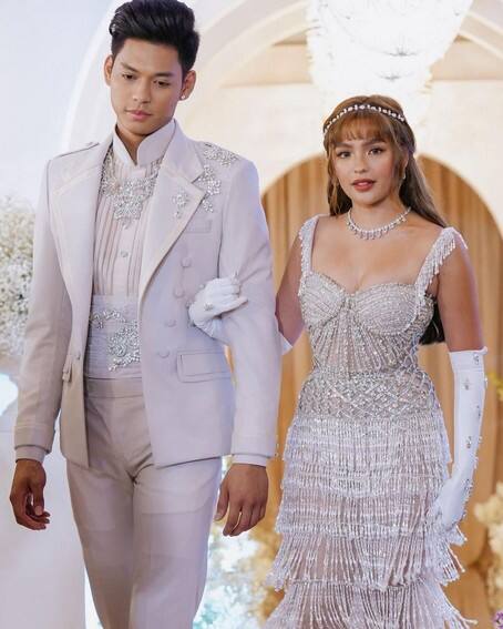 Star Magical Prom Ivory Carpet