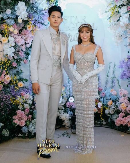 Star Magical Prom Ivory Carpet