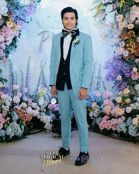 Star Magical Prom Ivory Carpet