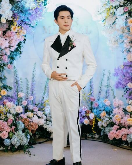 Star Magical Prom Ivory Carpet