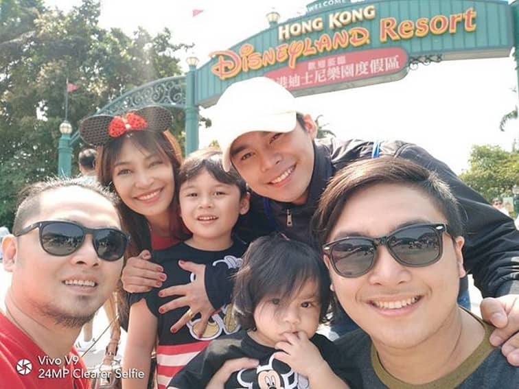 Meet the happy family of McCoy De Leon