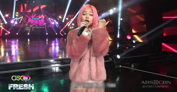 Janine Berdin performs her song “Bagay Nga Tayo Pero” Image Thumbnail