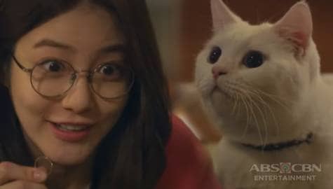 Meow, The Secret Boy: Sophie, ipinakita ang lucky ring niya kay Elmo Image Thumbnail