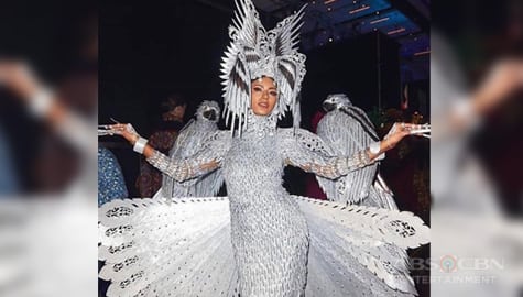 TV Patrol: Agila gown ni Gazini, gawa sa mga sinulsing metallic fabric at mga hiyas Image Thumbnail