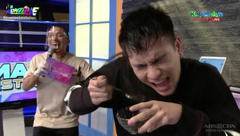 Jairus, napatalon sa gulat dahil kay Jhong | It’s Showtime Image Thumbnail