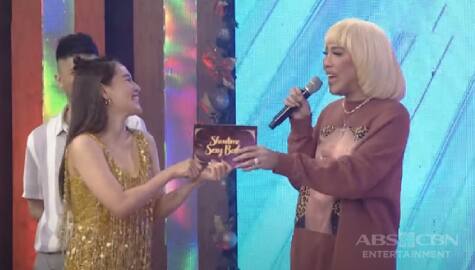 Vice Ganda, napansin ang namumugtong mata ni Jackie | It’s Showtime Image Thumbnail