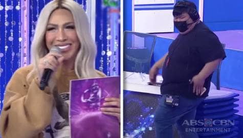 Vice Ganda, napansin ang skinny jeans na suot ni Dumbo | It’s Showtime  Image Thumbnail