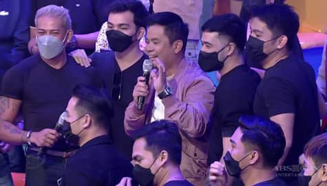 Ogie, biglang napalapit sa studio audience | It’s Showtime Image Thumbnail