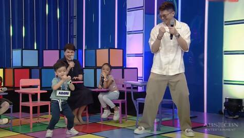 Argus, inayang magsayaw si Vhong | It’s Showtime Image Thumbnail