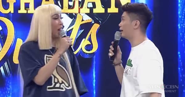 Vice, May Napansin Sa CR Ni Vhong | ABS-CBN Entertainment