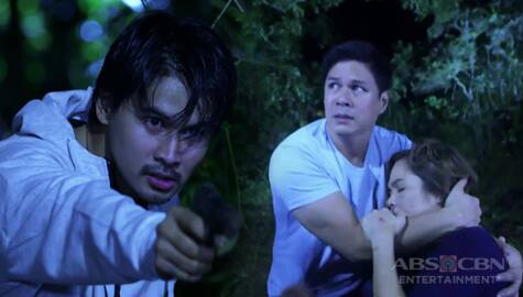 Starla: Philip, iniligtas si Teresa kay Dexter Image Thumbnail